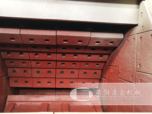 反擊式破碎機襯板、邊護板